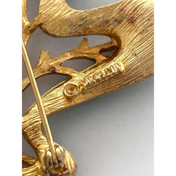 Vintage Sarah Coventry Oak Leaf Brooch Pin Gold Tone Green Enamel Nature - Picture 4 of 4